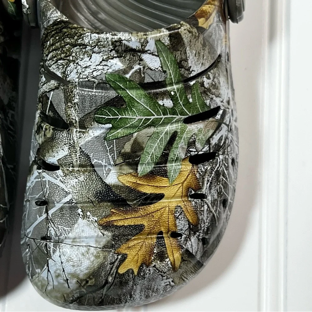 Little Boys Size 6 Rugged Shark Camo Lightweight Clogs Sandals